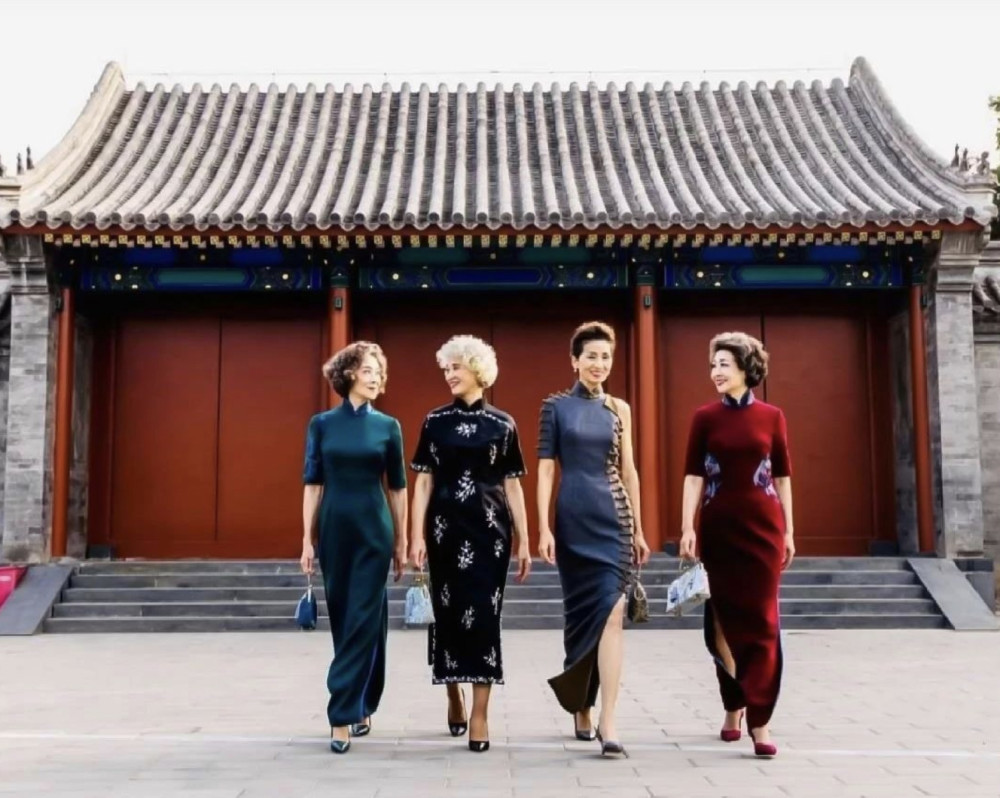 时尚与年龄无关4位老太太美成一道风景重新定义中国奶奶