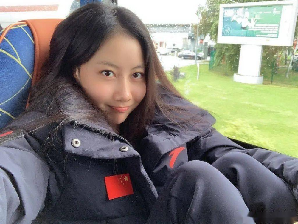中国最年轻的国字号女教练年仅22岁却带领一群姑娘征战奥运