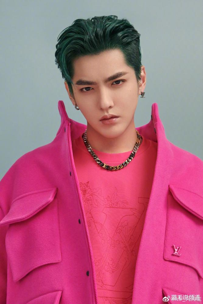 近日,一名化名为林青的女孩配合调查吴亦凡的桃色丑闻,后续接受了媒体