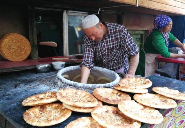 小饢餅大產業,講述新疆饢的故事