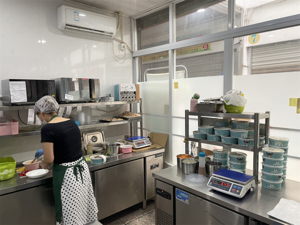 江阴突击检查轻食外卖店有你点过的吗