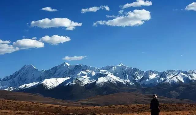 新龙藏着四川最极致的山海