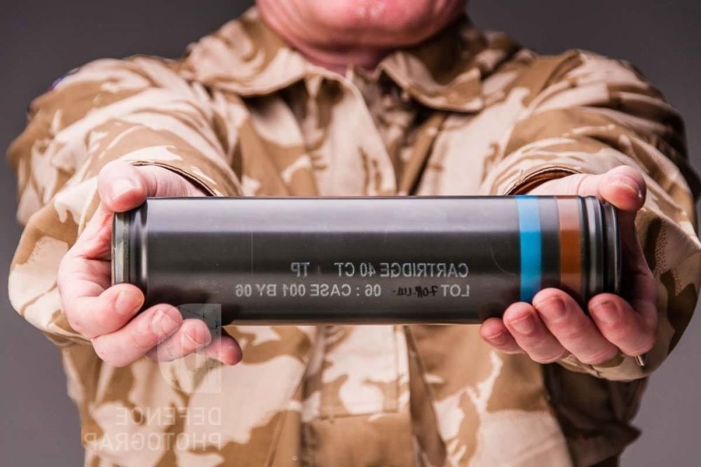 埋头弹有多厉害解放军埋头弹高速发射瞬间燃起炮口风暴