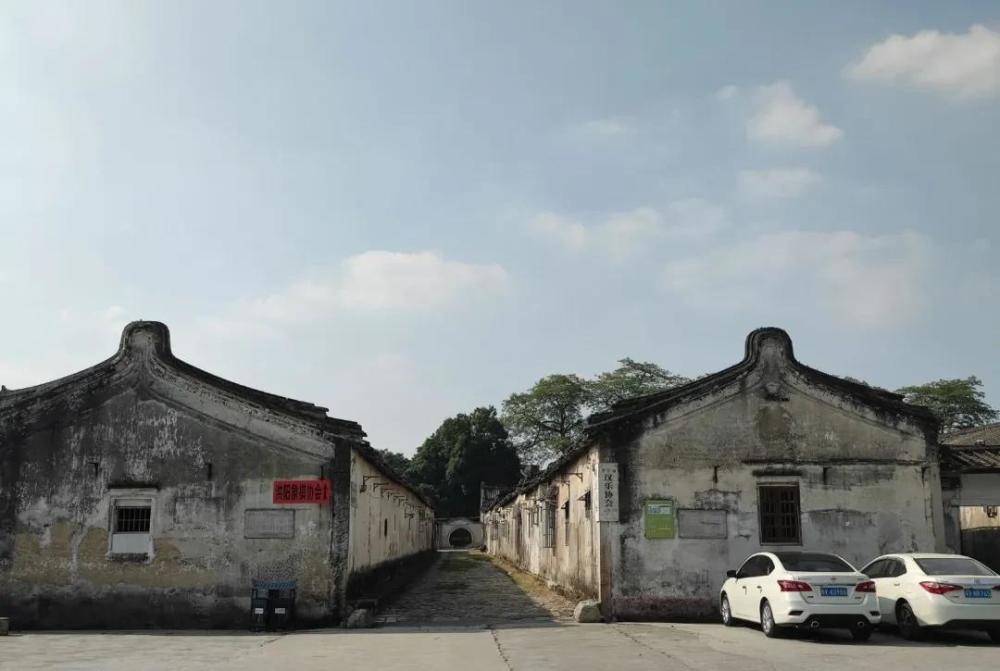 潮汕规模最大的百年古村,至今已140多年,布局国内罕见