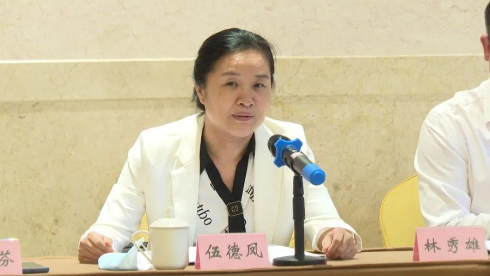 市委七届十一次全会开展分组讨论:罗盛芬 宋才华等参