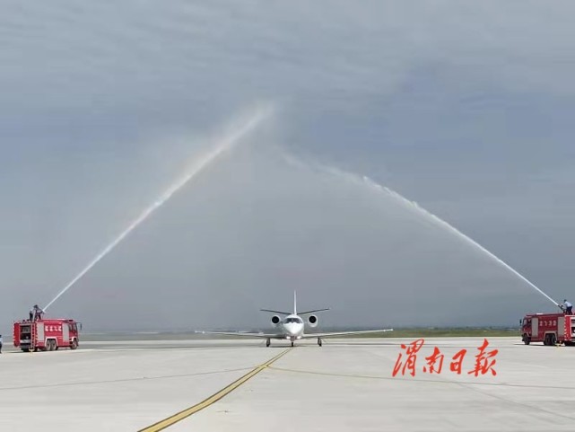 2016年5月,国家民机试飞基地项目落户卤阳湖现代产业开发区.
