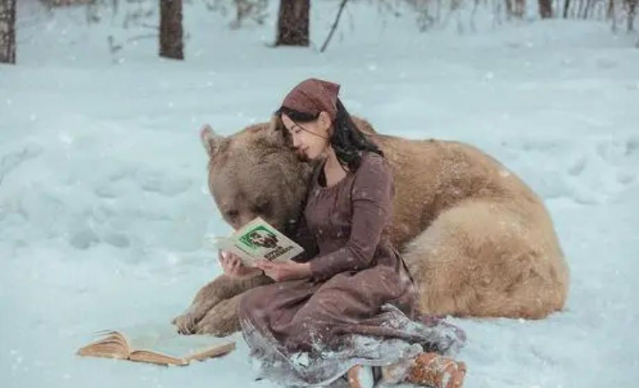 为证明猛兽有感情美国小伙护熊13年却被吃掉死前录音遭禁播