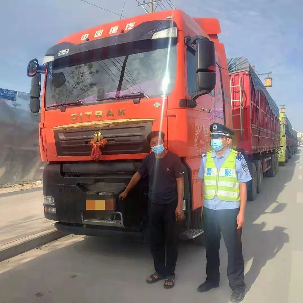 四辆"百吨王"货车被拿下_腾讯新闻