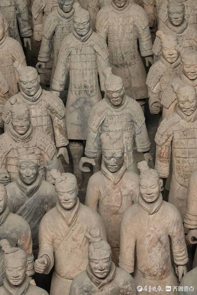 参观兵马俑感叹世界奇迹