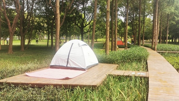 来这里搭帐篷看江景吹江风上海浦江东岸首个帐篷营地对外开放