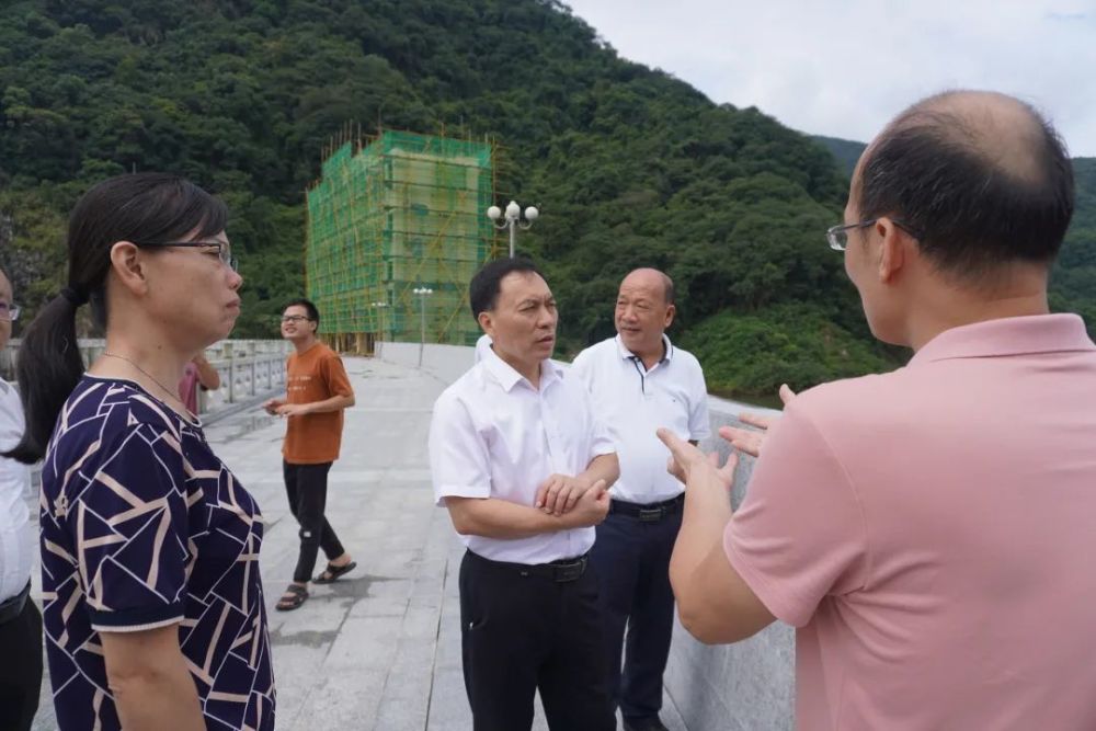 郑群星一行来到后溪水库,乌溪水库,实地察看水库蓄水,建设进展,备汛