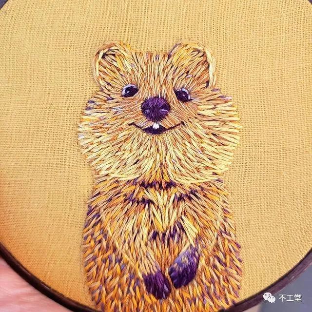 刺繡野生動物