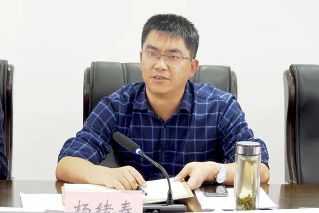 县委书记马洪旗,县委副书记,县长杨绪春,县委常委,常务副县长向东