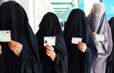 塔利班发誓将保护女性是的但仅在伊斯兰教法下