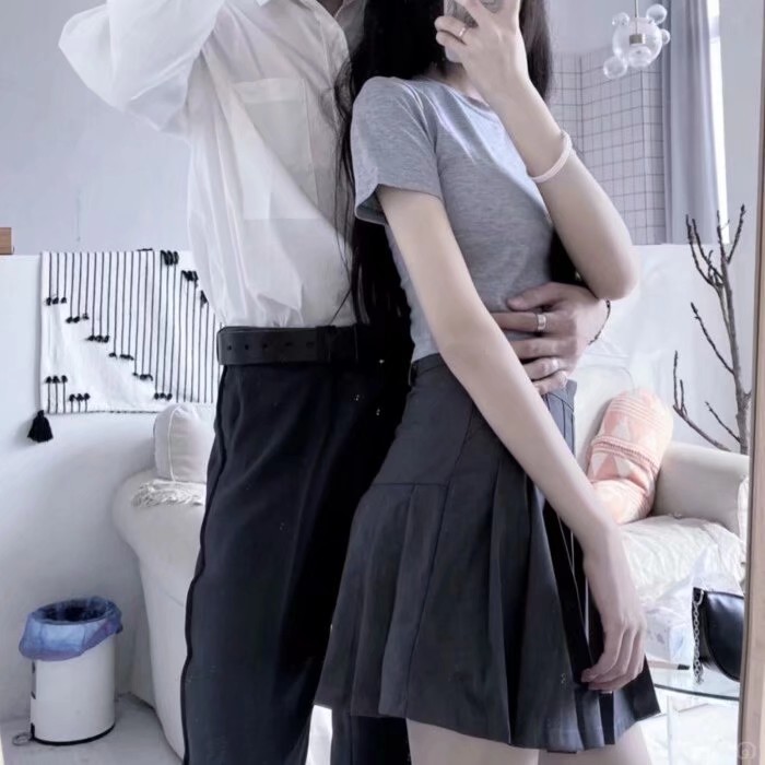 女孩垫垫脚男孩弯弯腰时间刚刚好情头