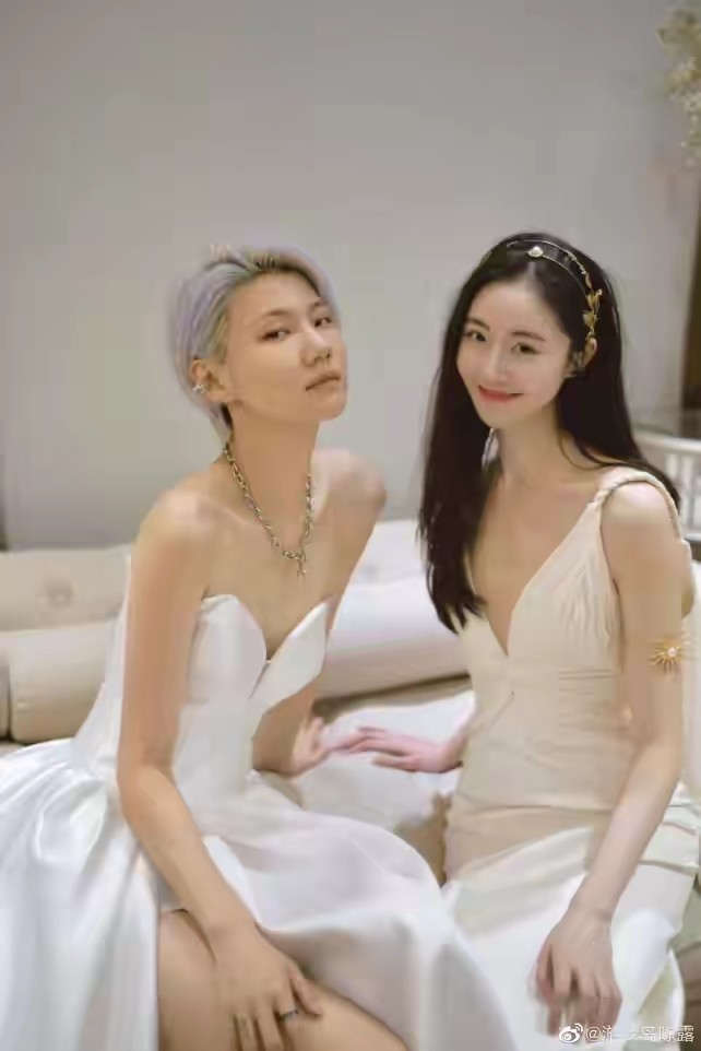 陈岚叹霍尊太老实替他报警晒霍尊给陈露转账记录暗示陈露索要不止900