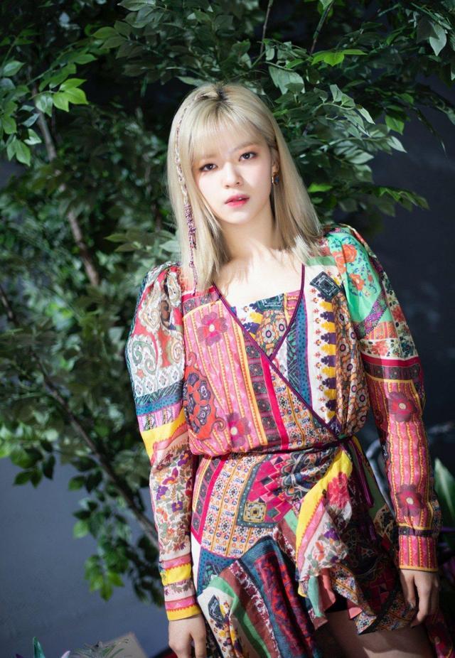 twice的俞定延因焦虑和恐慌而暂停活动