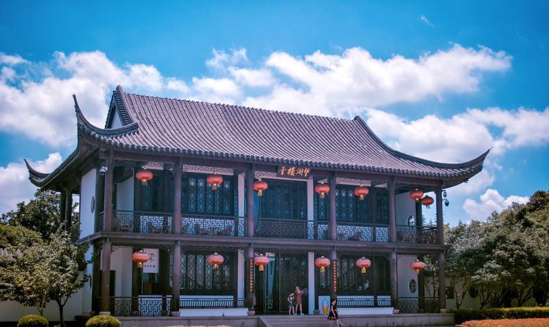 中国最红的景区是金庸笔下的武侠之地因一条船而全国闻名