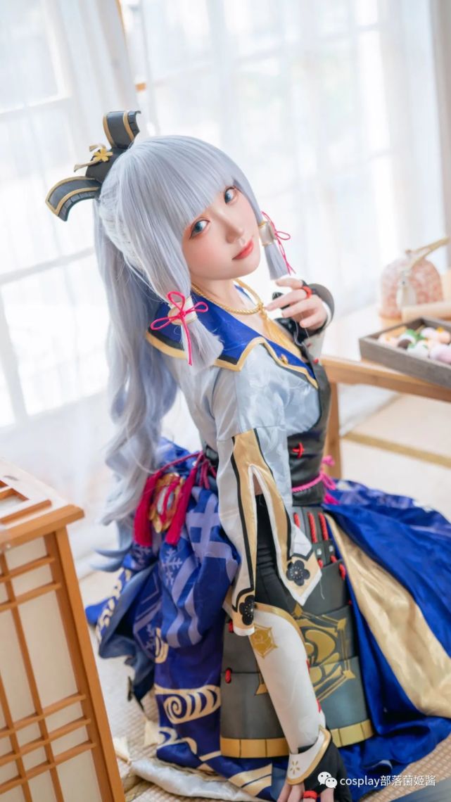 排版:@菠萝脱皮酱组织:@原神猫尾酒馆摄影:@_color卡拉神里:瓜希酱