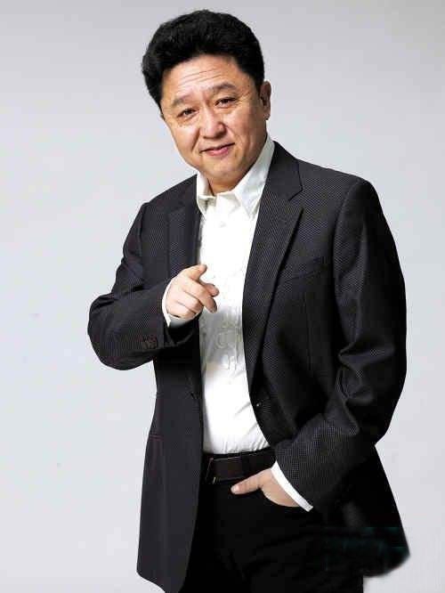 相声名家于谦 妻子比我小10岁 她却拥有大智慧 全网搜