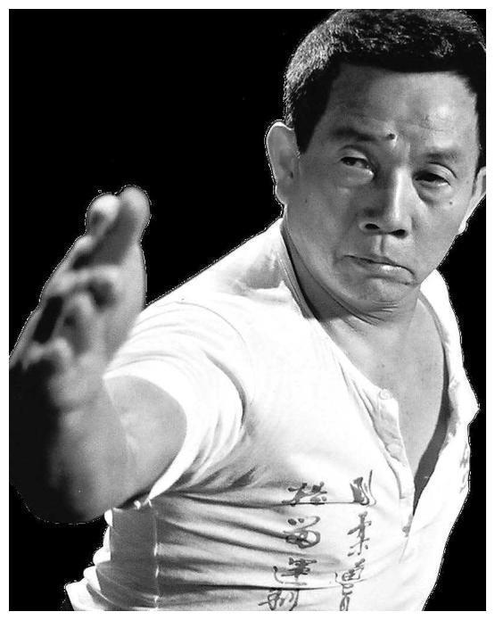 刘家良的第一任妻子是何秀霞,他们俩的感情生活比较平淡,但育有四个