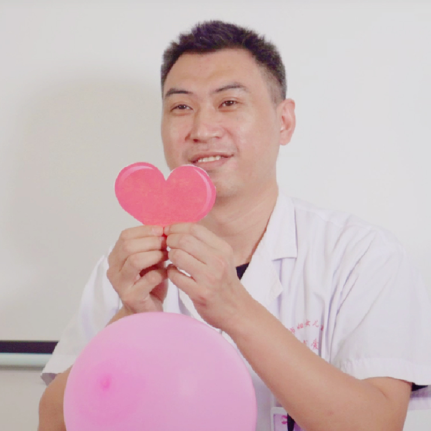 小儿外科主任 李玉峰 气球一扎就破 只隔着一层薄薄的纸 医生的手术刀