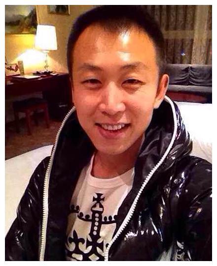 赵本山的四位保镖背景都不一般散打王神枪手能为本山挡子弹