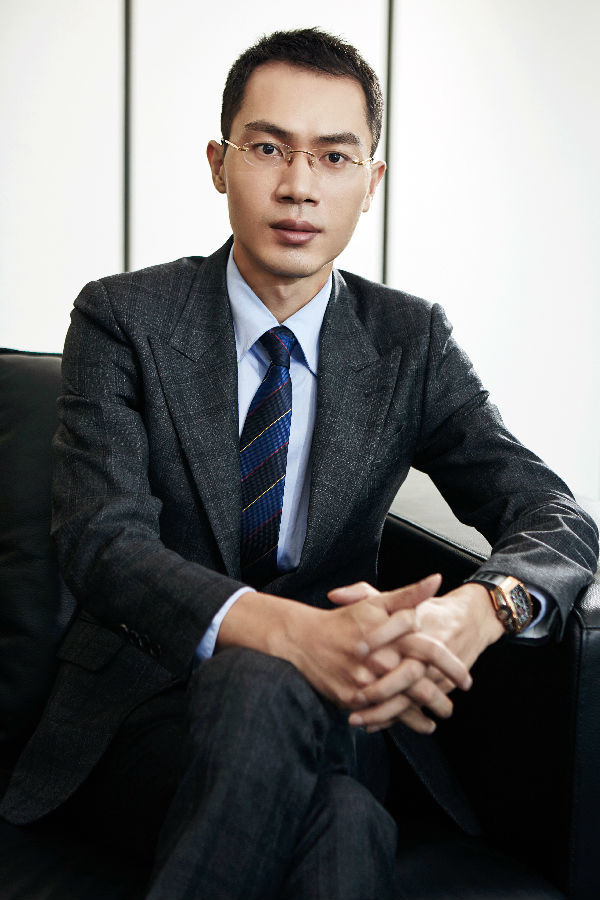 鸿星尔克吴荣照父子3人共创业国货之光的崛起之路