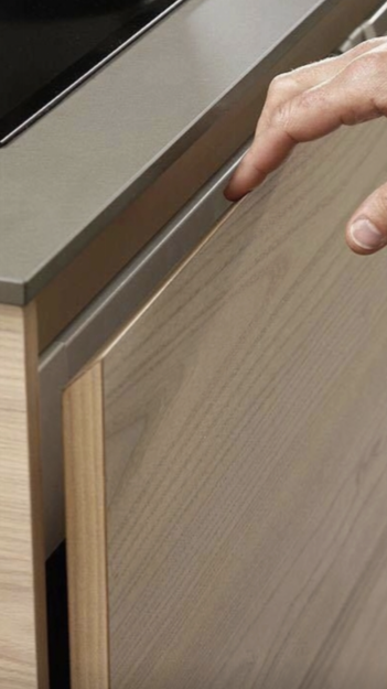 目前市场主流的免拉手门施工工艺_腾讯新闻