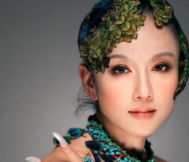 他是杨丽萍男弟子,痴迷舞蹈没生活常识,年入百万却无人嫁|杨丽萍|郭冷