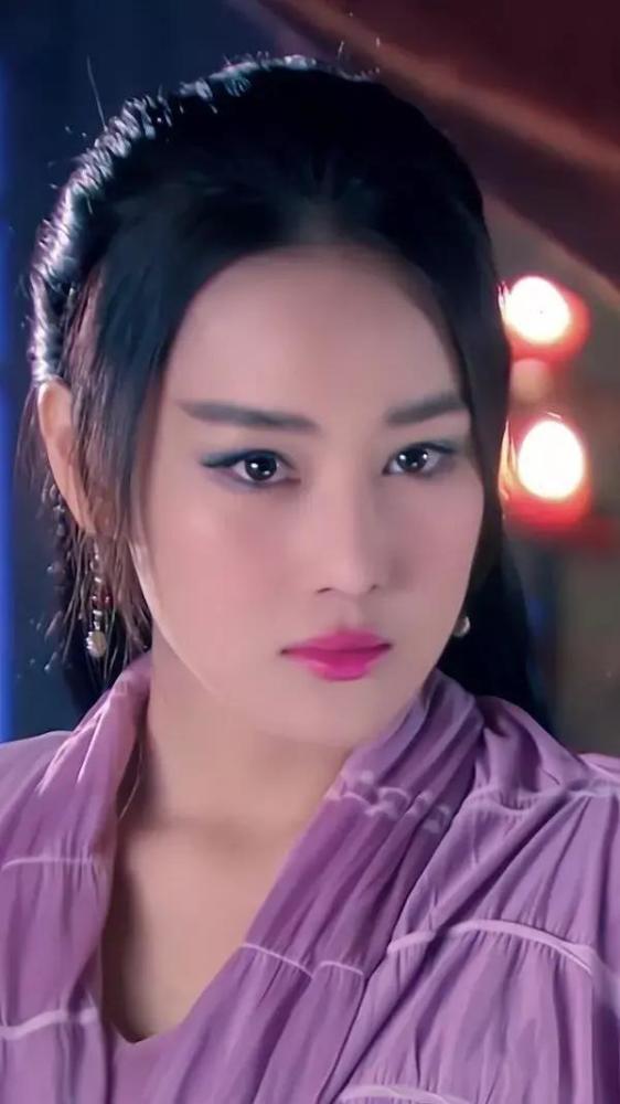 马夫人哪是谁都能演有人又纯又欲有人卖弄刻意新版全靠衬托