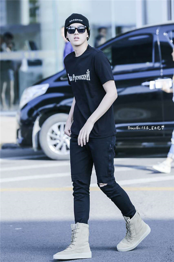 吴亦凡的坏消息再度传来,工作室被起诉赔1082万元,昔日拍档反目