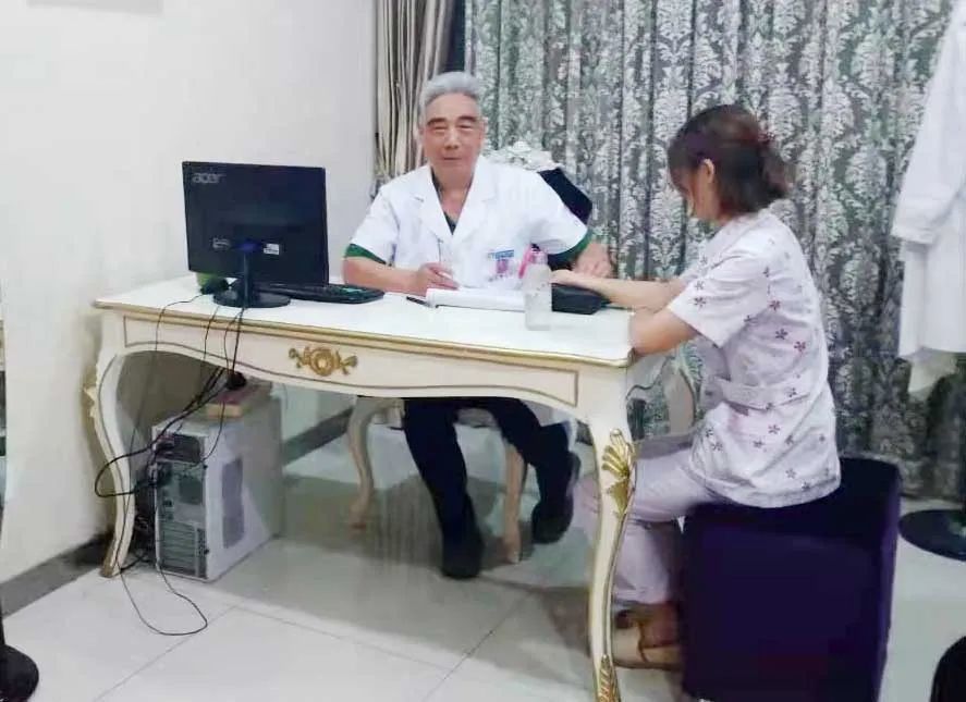 【医师节】守医者初心 担健康使命--祝所有