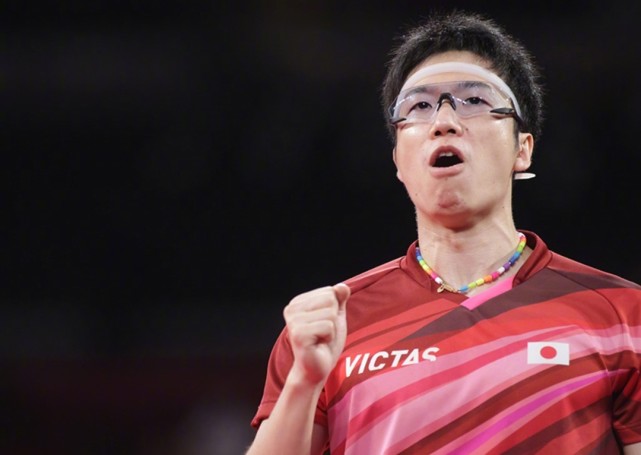 水谷隼进军娱乐圈登上热搜第一网友疑惑不解表演吹球吗