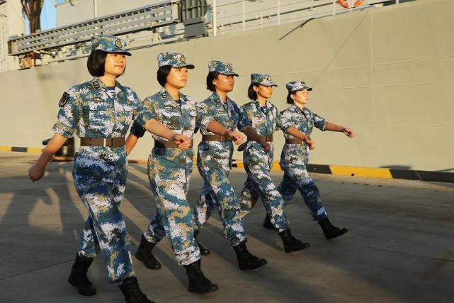 看微山湖舰女兵的迷彩芳华