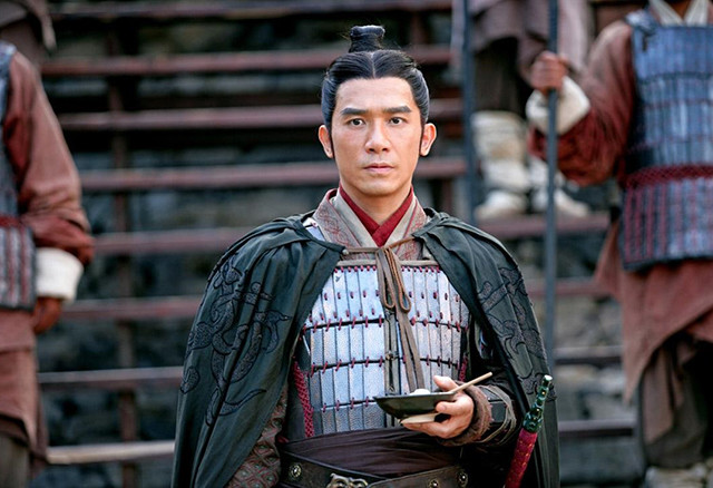 小乔初嫁周瑜早逝孙策遇刺大乔守寡大乔和小乔何去何从