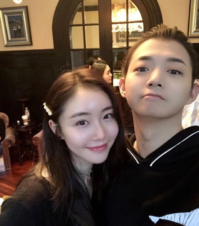 陈岚直播称霍尊单纯,爆陈露敲诈900万,陈露方拿出协议证据回怼