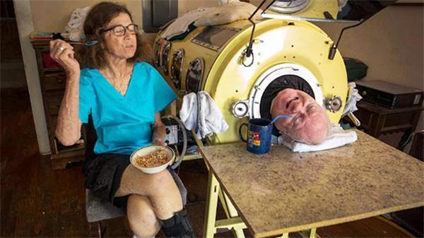 在美国,就曾有一位特殊的男孩保罗,为了延续生命,他一直需要躺在"铁肺