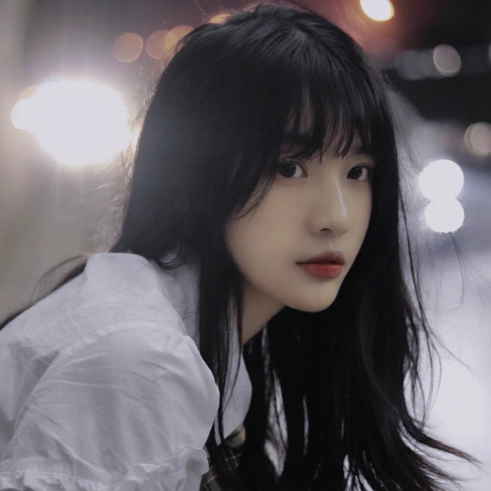 y精致的女生头像