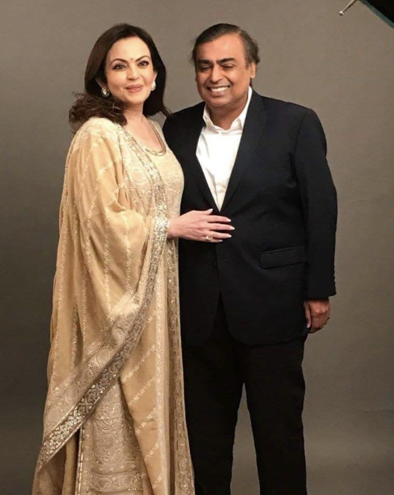 印度首富之妻中产阶层嫁入豪门老公成了她的保镖