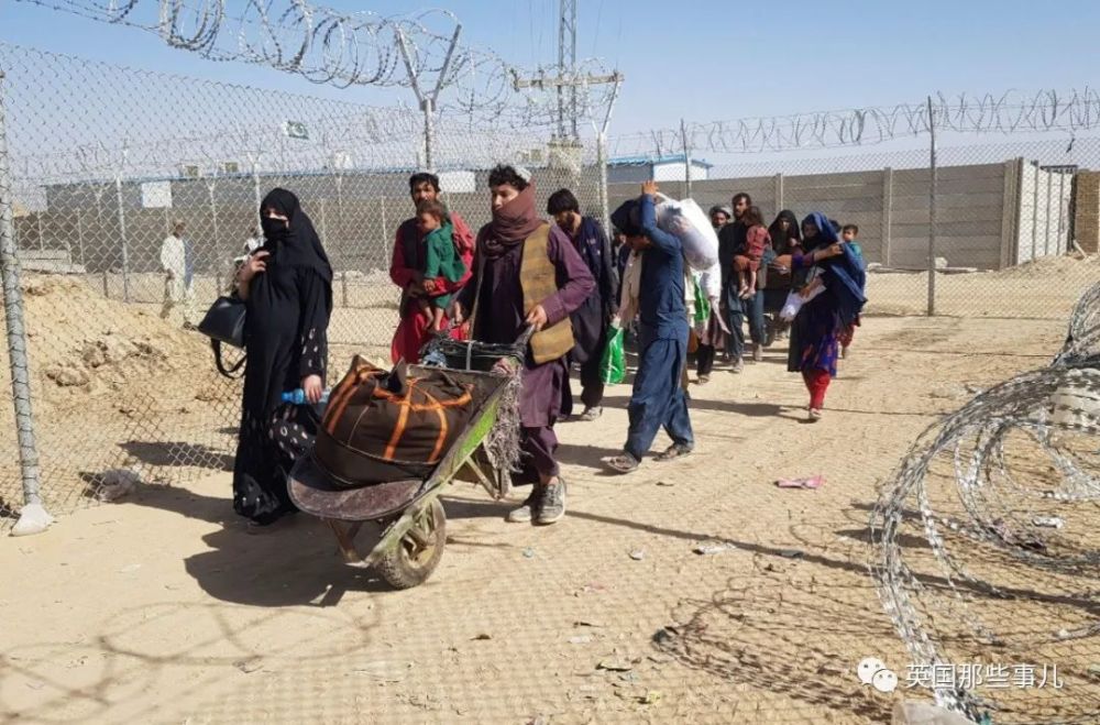 当人们纷纷逃离阿富汗…那些西方国家,态度却一个比一个冷淡