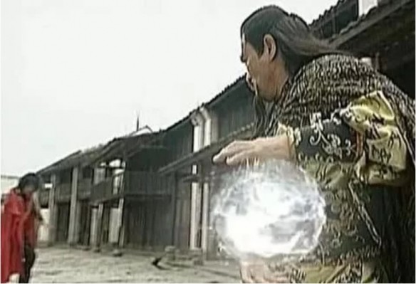 《风云之雄霸天下》扮演天下会帮主雄霸,其超强内功"三分归元气"至今