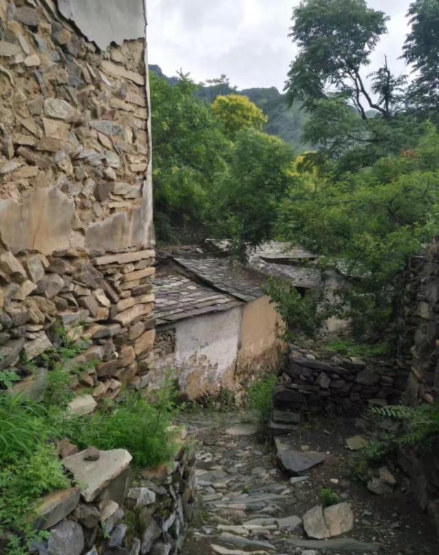 北京最美小山村房山南窖水峪村