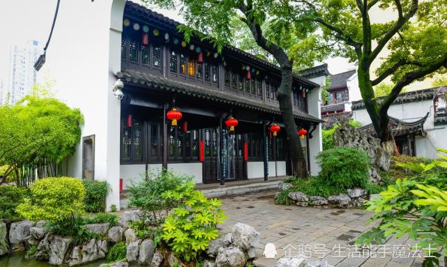 甘家大院又称甘熙故居或,始建于清嘉庆年间,俗称"九十九间半,是中国