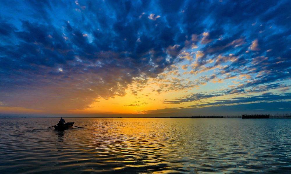 河南投资30亿挖出亚洲最大湖泊,比38个西湖还大,800万人聚宝盆