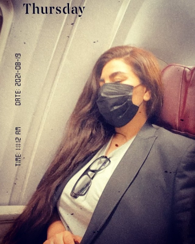 图片 >当地时间8月19日,阿富汗最知名的女歌手艾琳娜·赛伊德(aryana