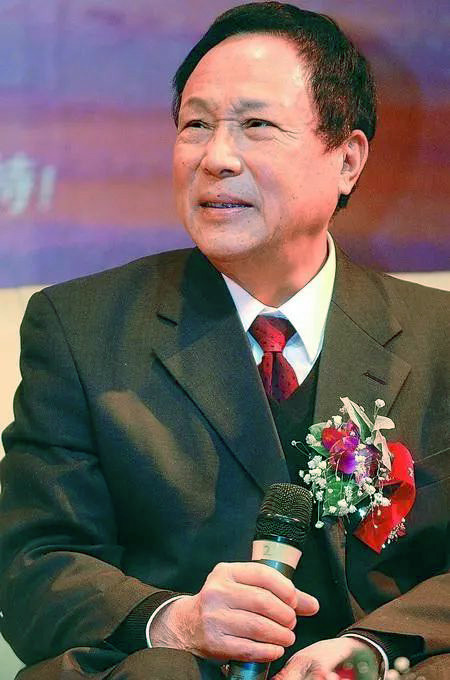 著名演员刘世龙情感沧桑有泪73岁与粉丝三婚