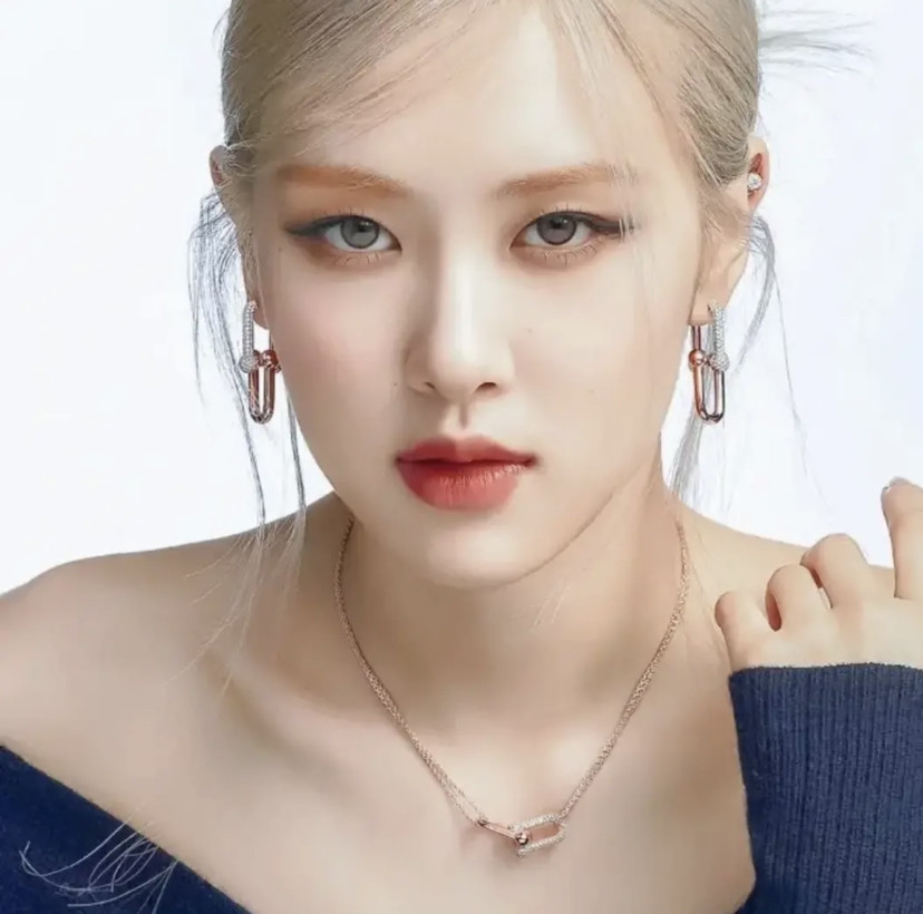 rose朴彩英绝美图集!_腾讯新闻