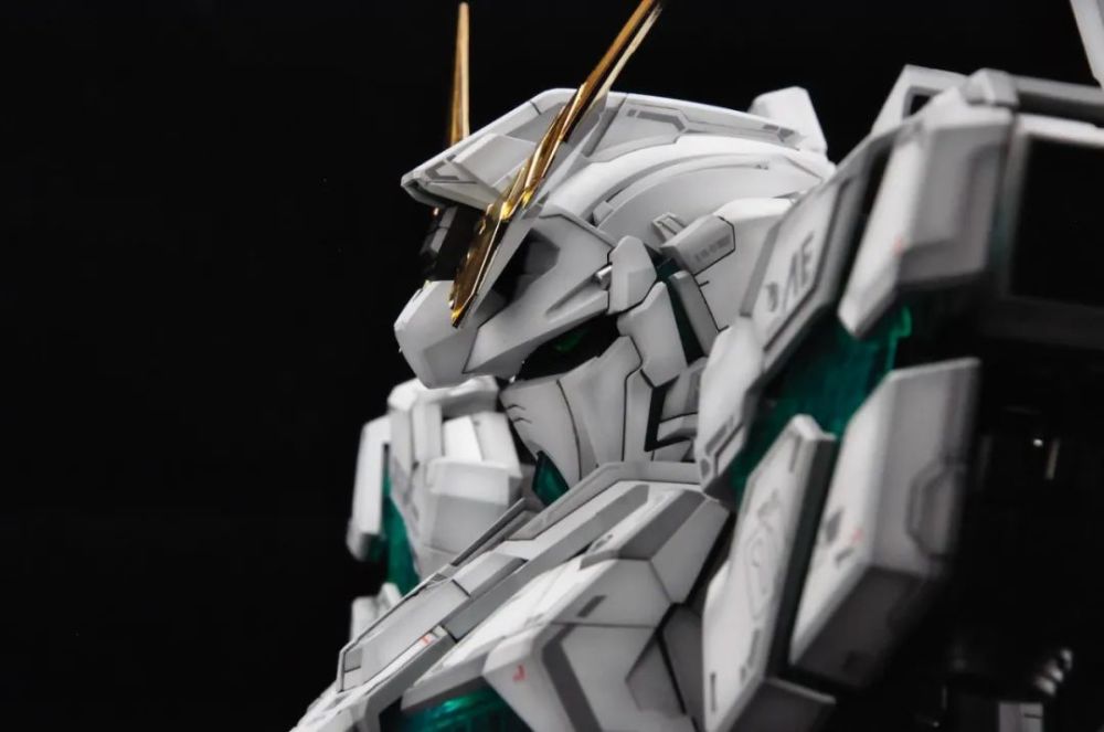 五星精选亿辉1比35独角兽胸像