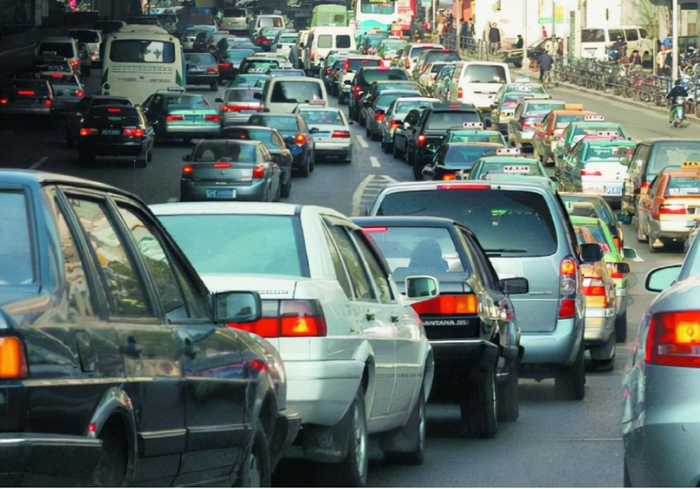 也开始了道路优化工程,比如北京东六环改造工程全面进入盾构掘进阶段